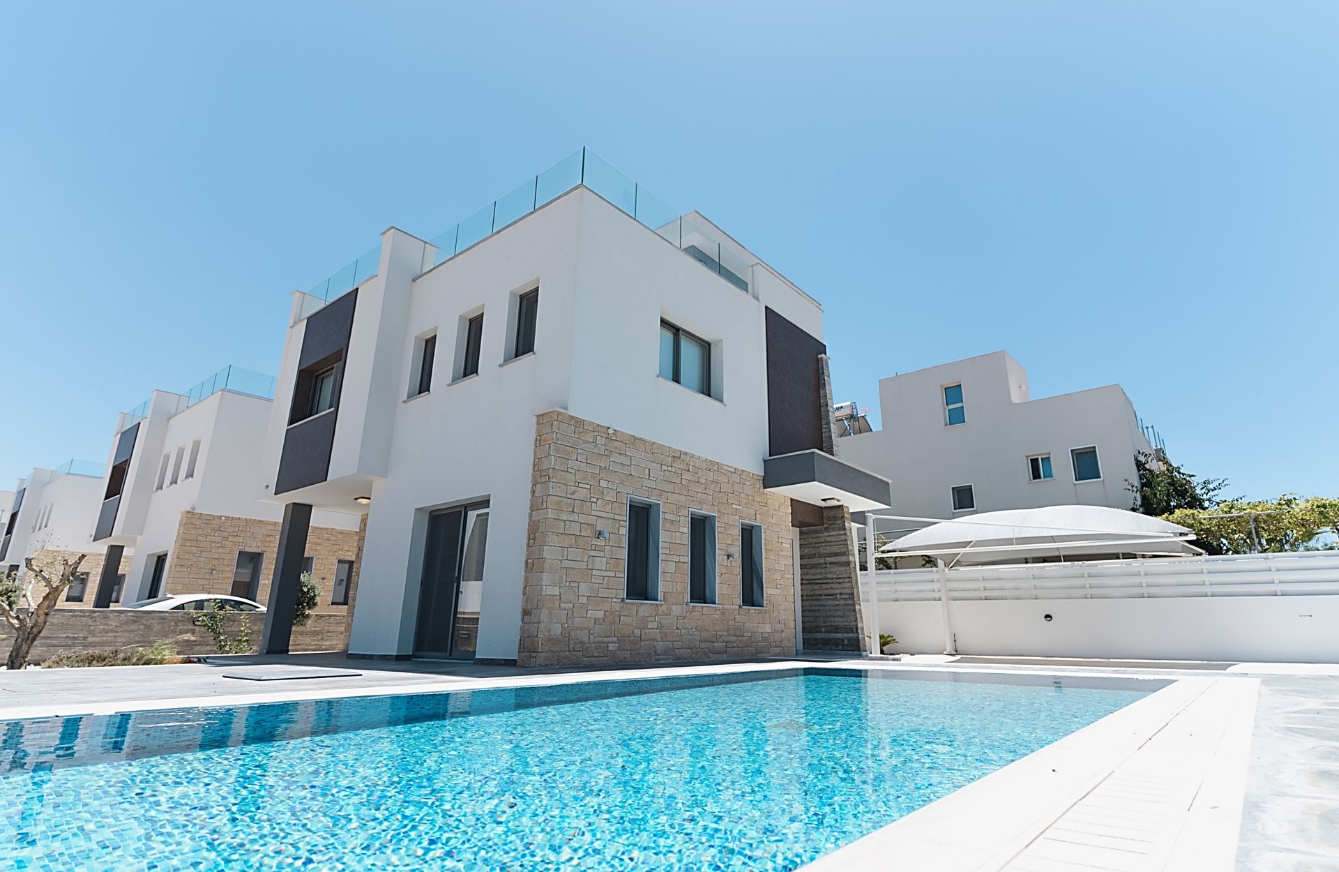 Diogenous Luxury Villas
