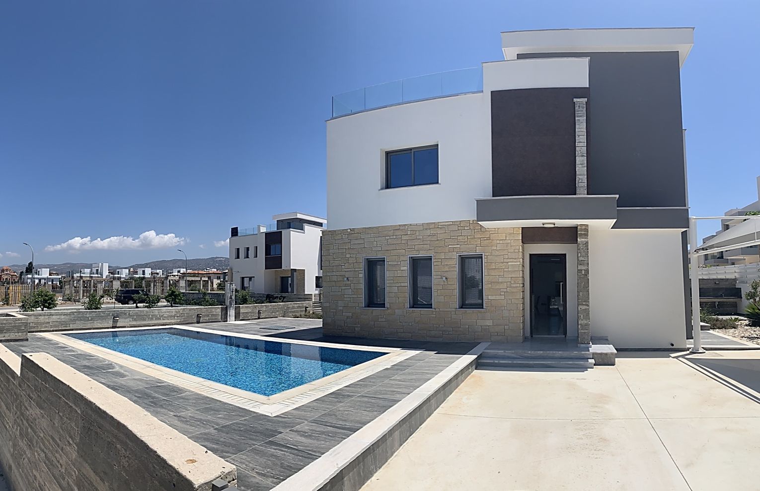 Diogenous Luxury Villas